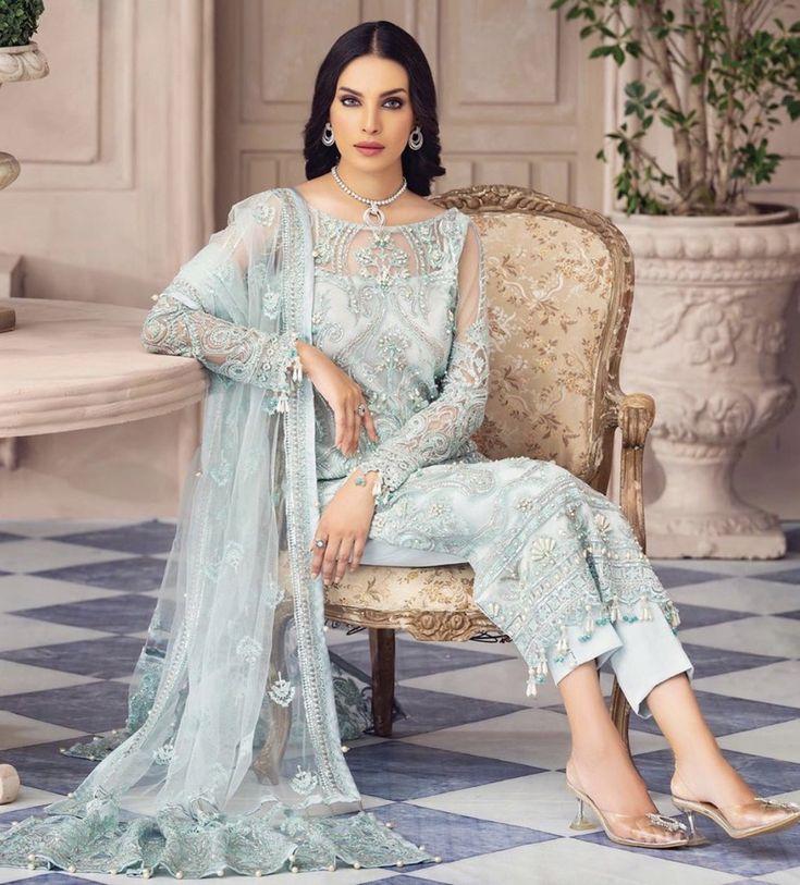Pakistani Formal Wear UK: Perfect Choices for Your Pakistani Summer Collection