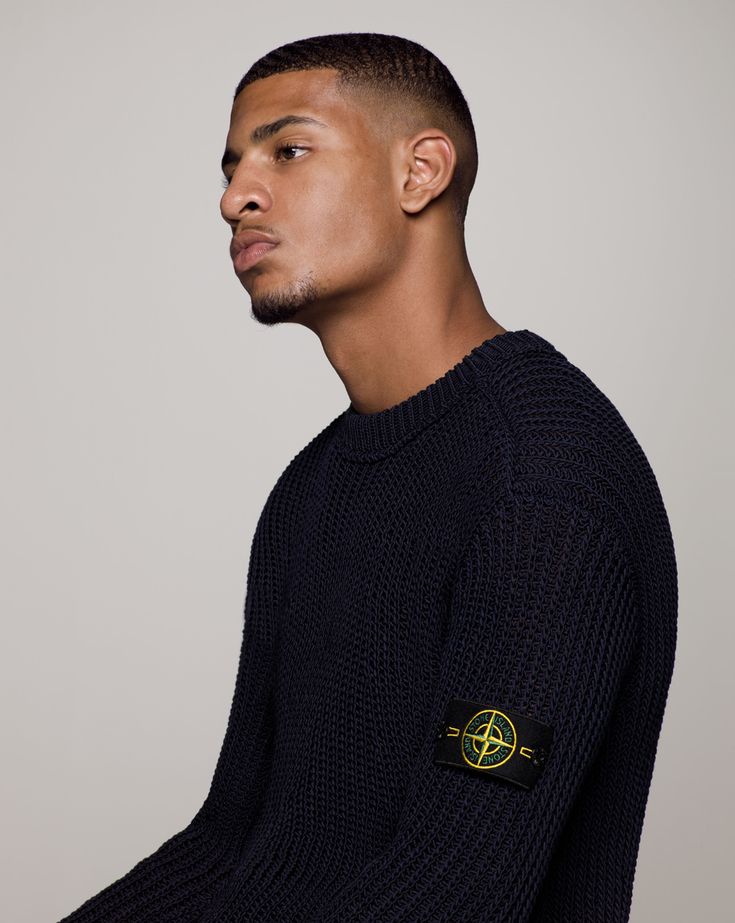 The Iconic Elegance of Stone Island Clothing: